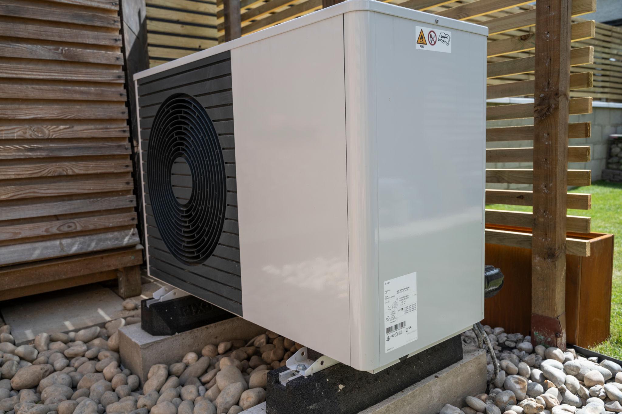 Air Source Heat Pumps: A Complete Homeowner’s Guide